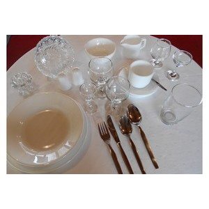 Standardpakke - borde, stole, service, opvask