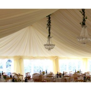 Innerlining til tag i 9m bredt festtelt 