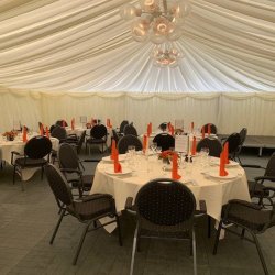 Innerlining til tag i 9m bredt festtelt 