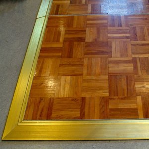 Teakparket H�jglans dansegulv 91x91xh2,5 pr. stk.