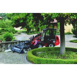 Udlejning af hydraulisk fejekost m/sving